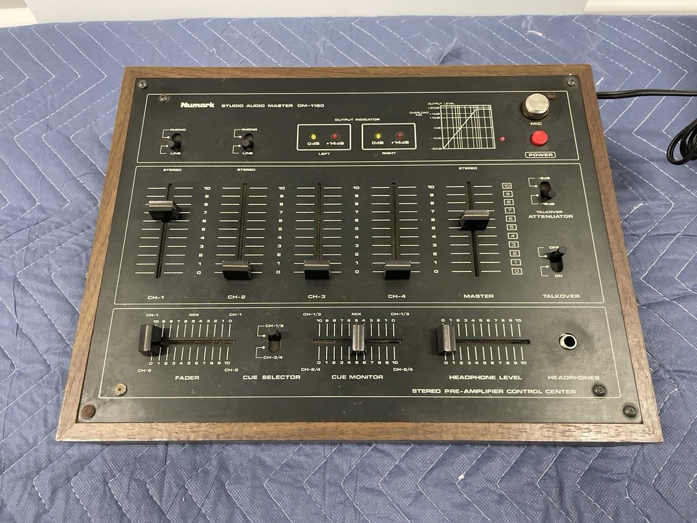 Numark DM-1150 Vintage Stereo Mixing Console! Working!