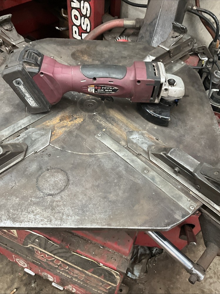 Matco 20v Brushless Angle Grinder MCL20G