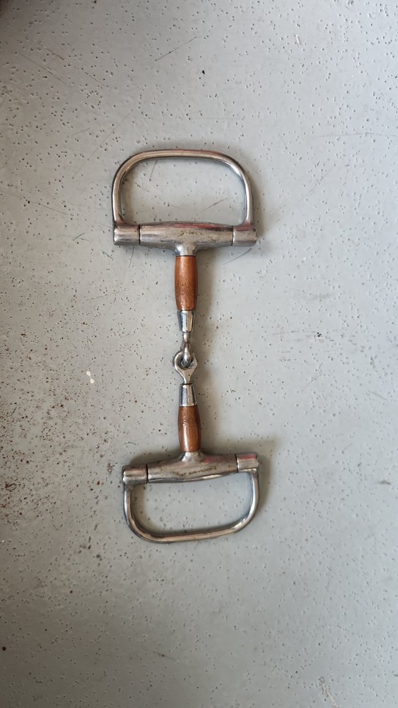 D Ring Snaffle Bit With Copper Inlays
