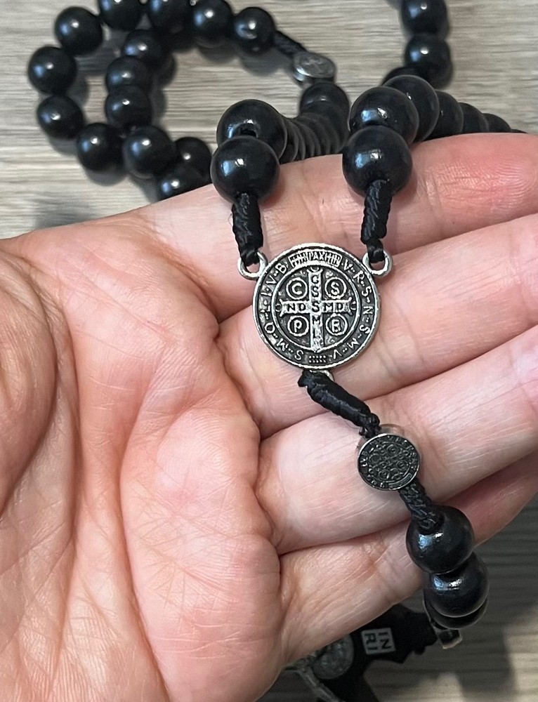 Saint St Benedict Wooden Rosary & Pouch Prayer Beads Crucifix Rosario San Benito
