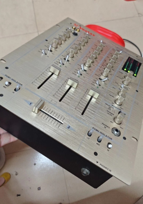 1pcs Vestax PVC-275 mixing console