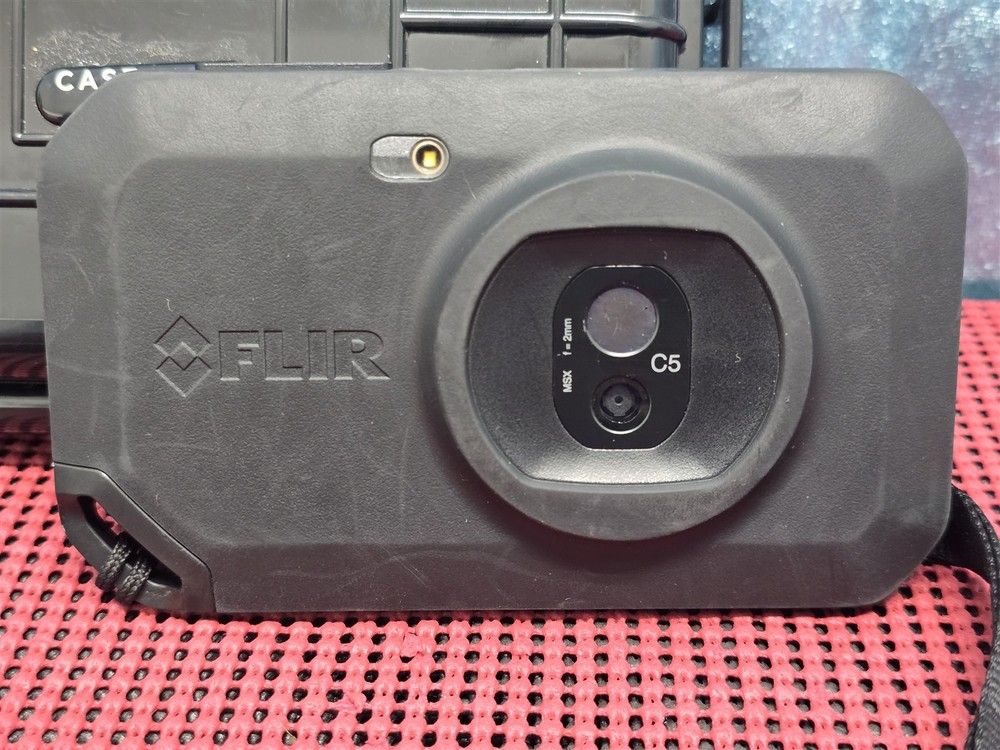 FLIR C5 COMPACT THERMAL CAMERA W/ CASE