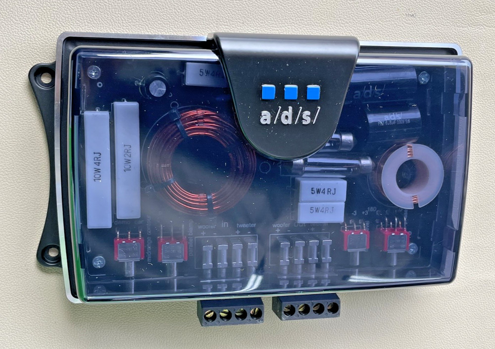 Old School A/D/S 346CS Crossover Pair, Display Unit