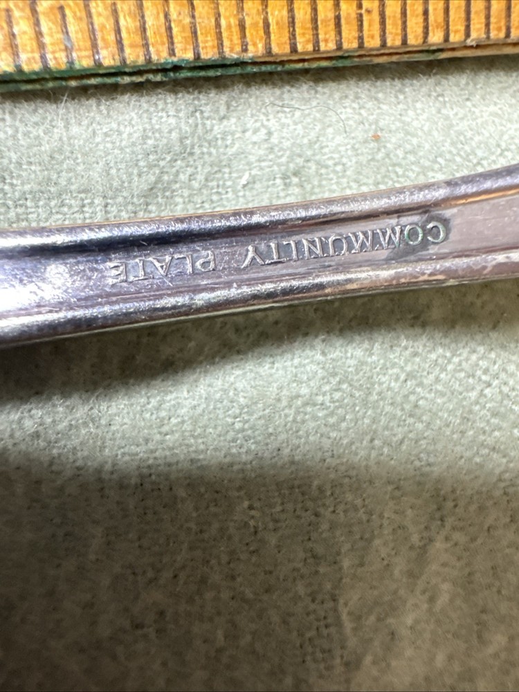 ONEIDA c1917 ADAM SILVERPLATED LARGE "8 3/8" COLD MEAT/ SERVING FORK