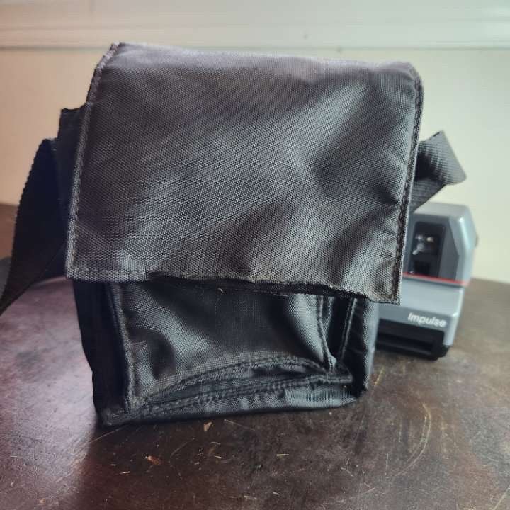 Polaroid Impulse Instant Camera Auto Focus Built In Flash With Case Untested