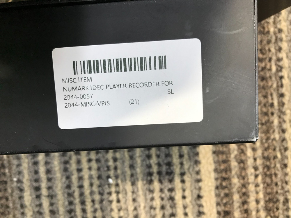 NuMark iDec Player and Recorder for iPod Rack Mount input/output**