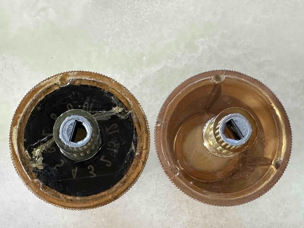 Vintage Retro Star Burst Gold Plastic 50's 60's TV Control Knobs