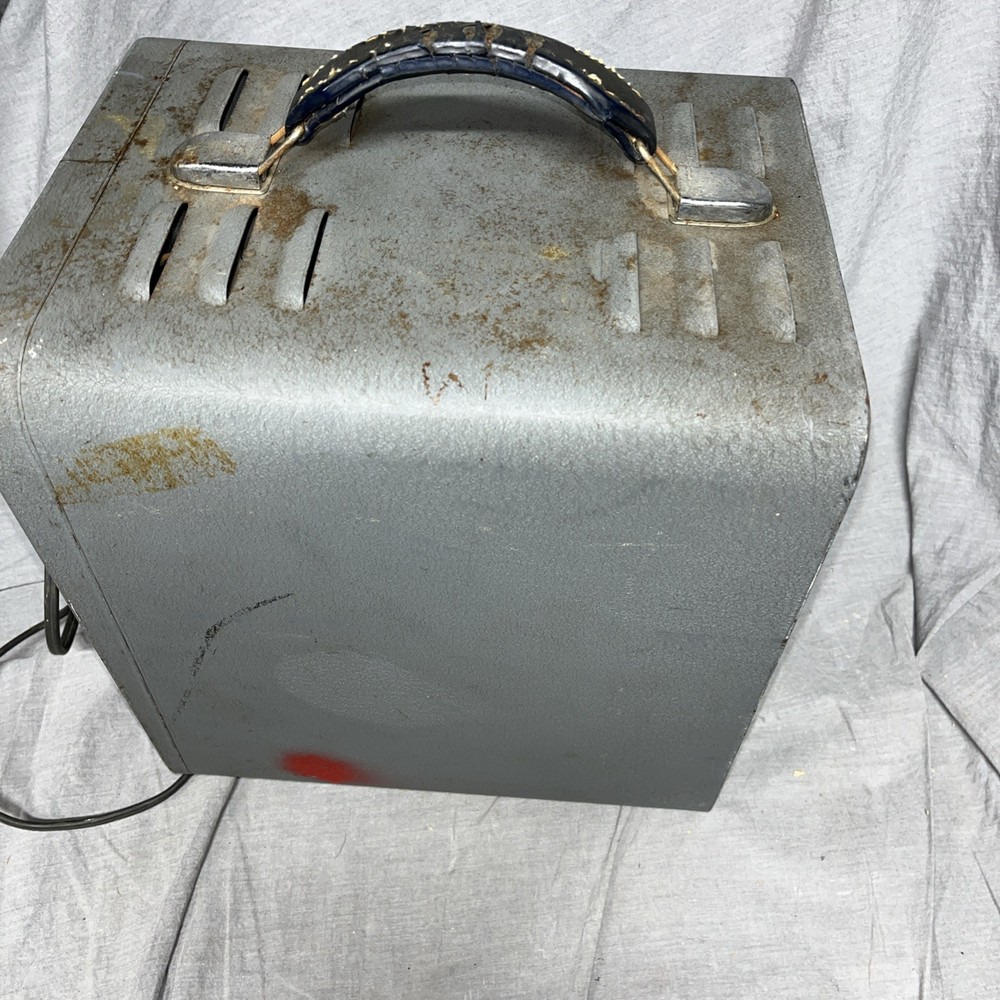 PRECISION PACO E-310 SIGNAL GENERATOR untested as is