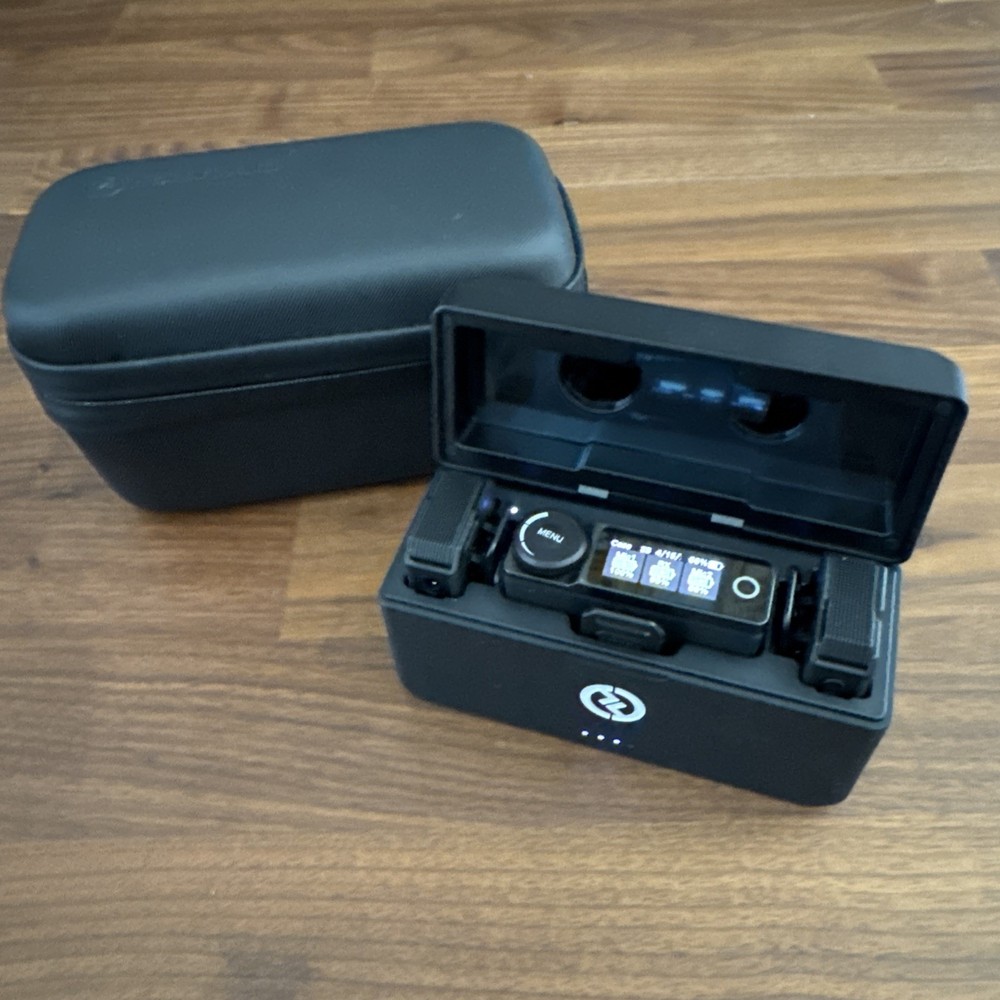 Hollyland Lark Max Wireless Lavalier Microphone System (Duo) DSLR/iPhone/Android