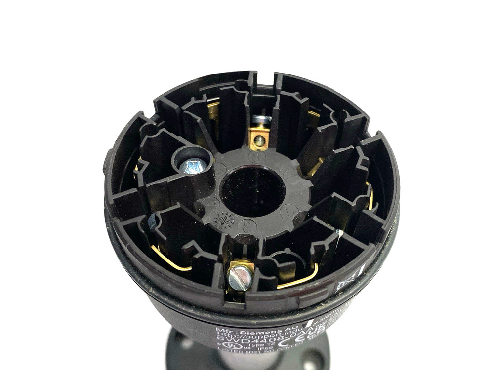 Siemens 8WD4408-0AA Stack Light Connection Element 70mm Dia. w/ 4" Pipe Mount