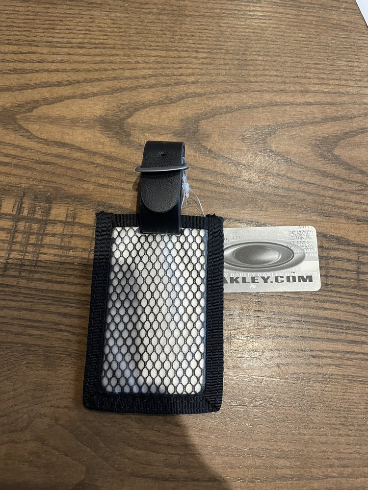 oakley id / luggage tag