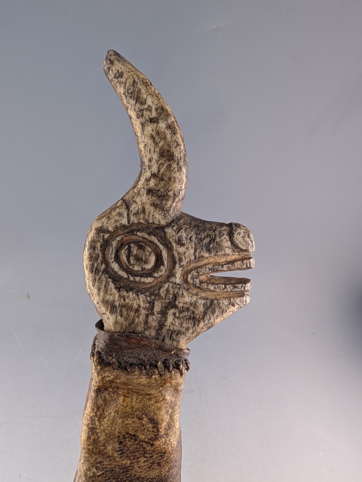 ANTIQUE NORTHWEST COAST CARVED EFFIGY DAGGER