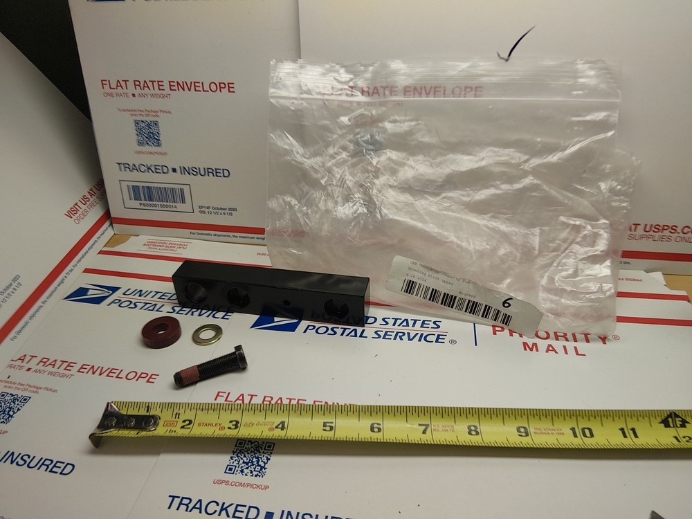 THOMAS MOUNTING BLOCK KIT, UPPER THSP04001 NEW, H3