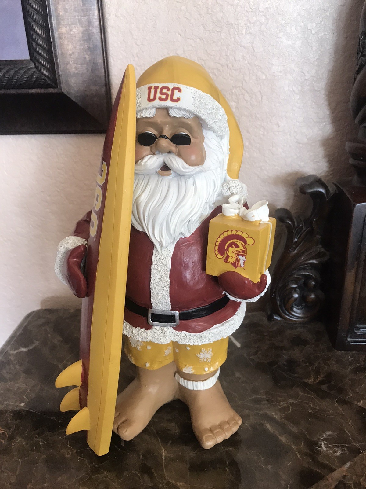 FOREVER COLLECTIBLE USC TROJANS RARE TEAM SANTA FIGURINE