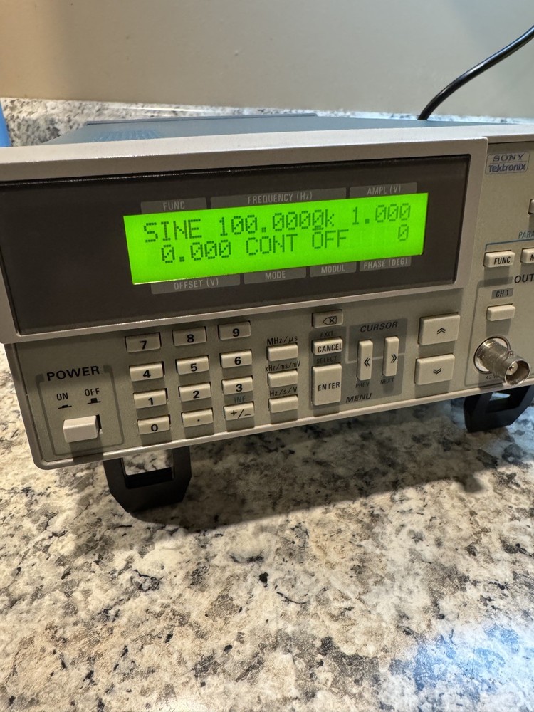 Sony Tektronix AFG310 Arbitrary Function Generator 16MHz - Powers On