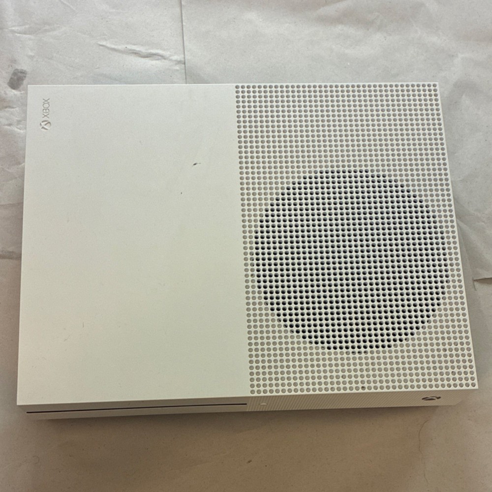 Tested working Microsoft Xbox One S with HDMI & controller