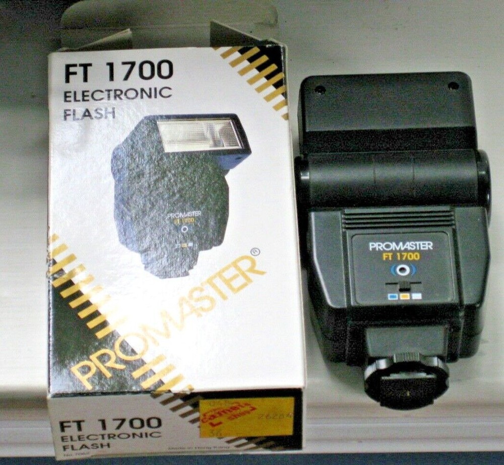 PROMASTER FT 1700 Electronic Flash for 35mm Camera Nice Condition BOX