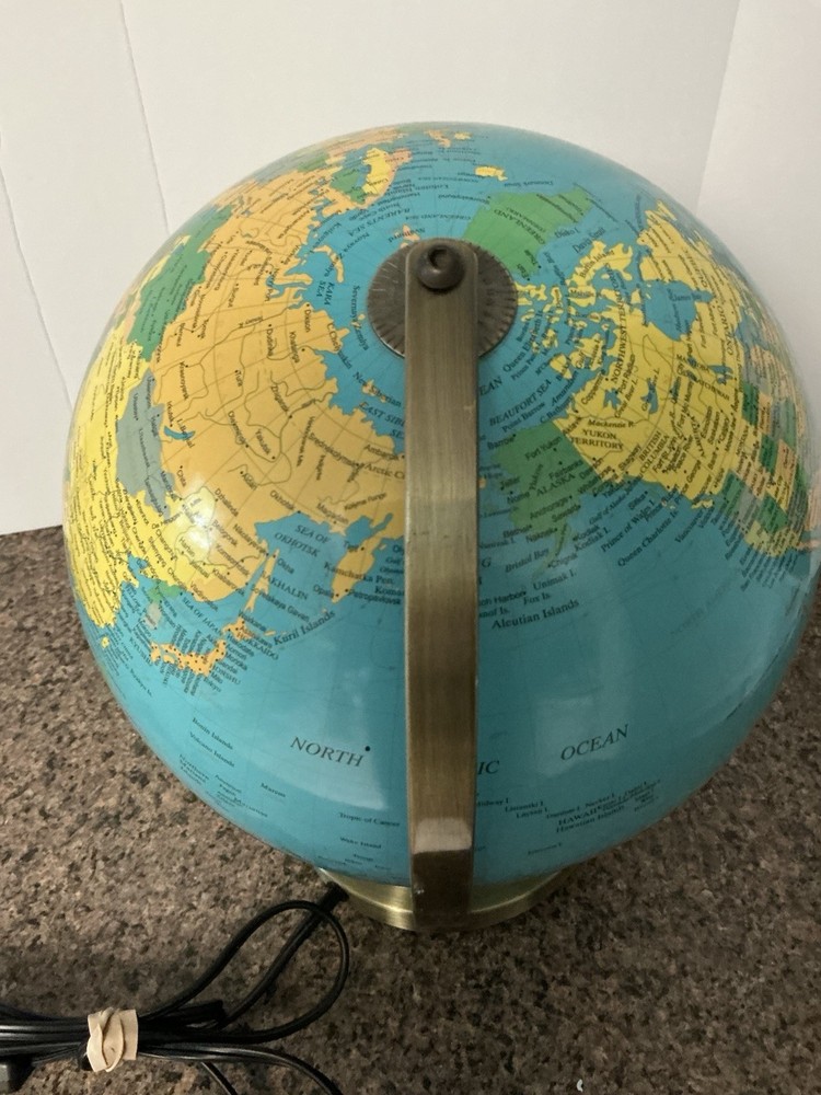 Vintage 10” Illuminated Globe with On/Off Switch