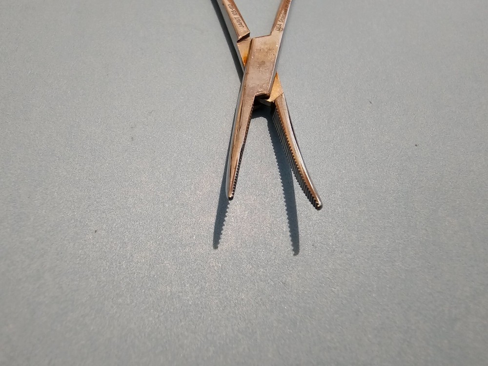Jarit Surgical Forceps 105-102