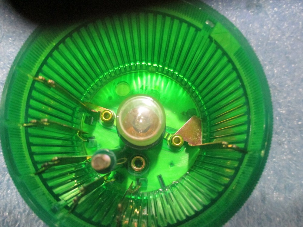 Telemecanique: XVA-LC3 Green Indicator Stack Light Cover witrh Bulb