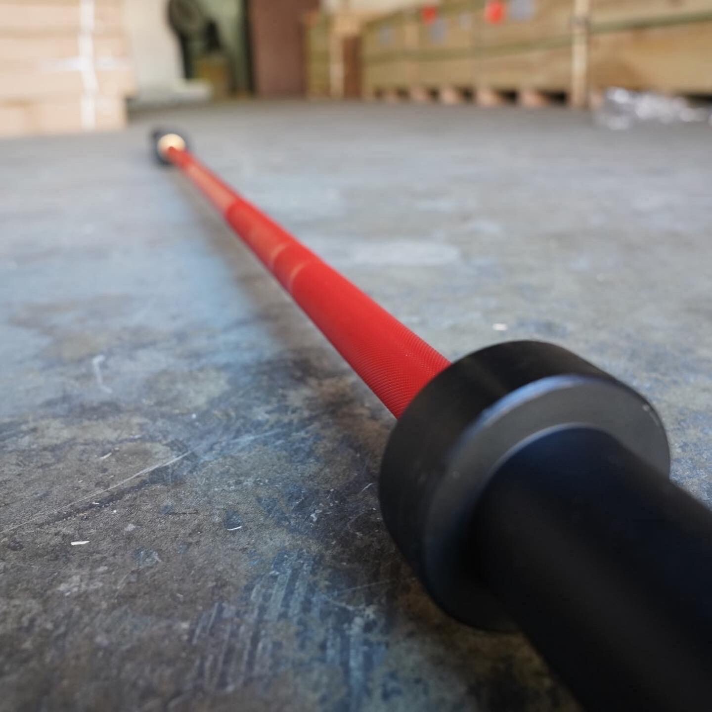 Red Cerakote Or Green 20kg 7ft Long 1500lb Olympic Barbell w/ Black Sleeves