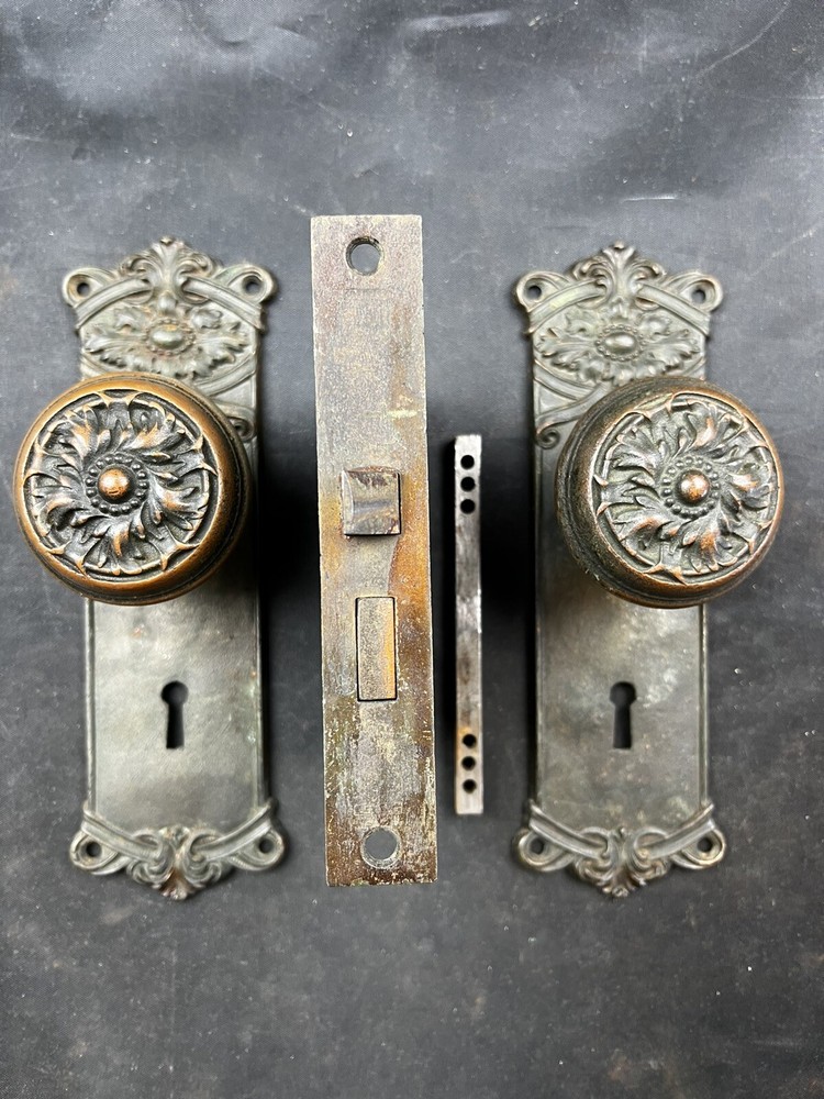 Corbin 1905 Concord Passage Set Knobs, Plates, Mortise I-10500