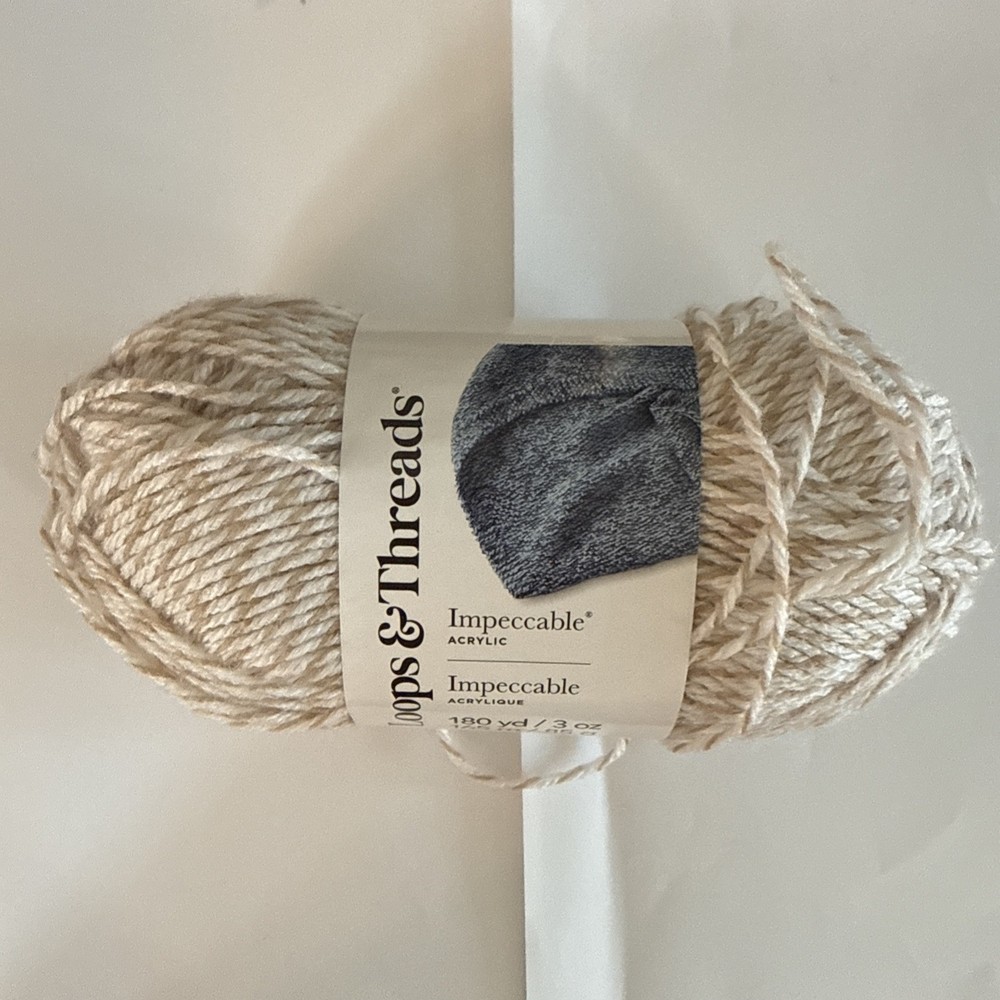 LOOPS AND THREAD IMPECCABLE. Sand Mouline