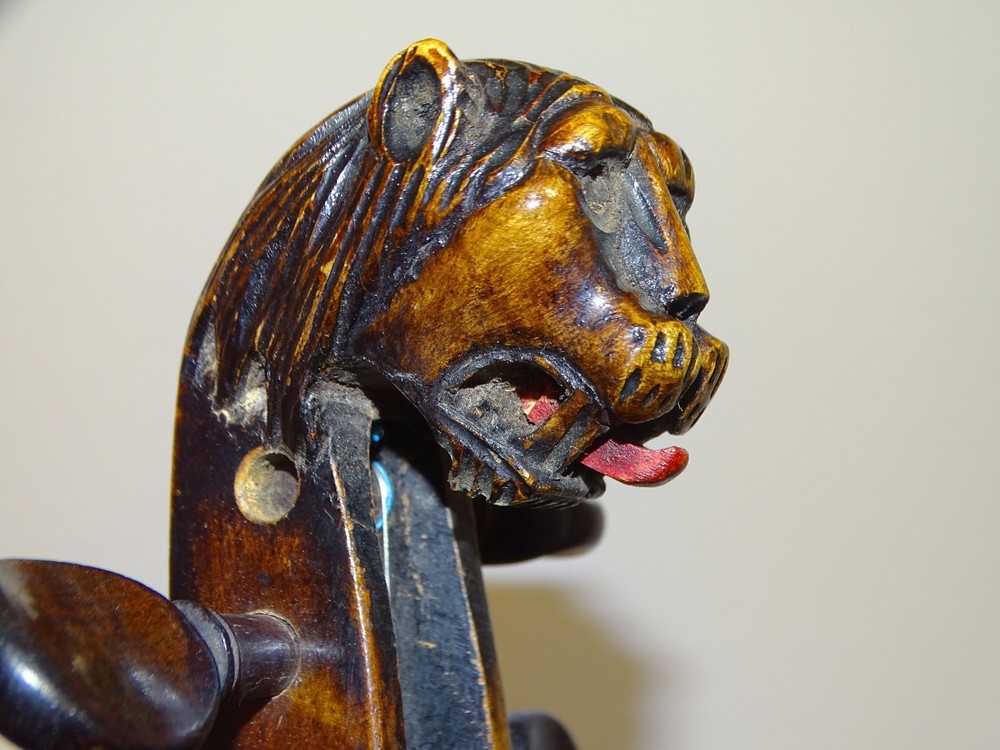VIOLIN WITH CAT HEAD - model STAINER (Nr. 525)