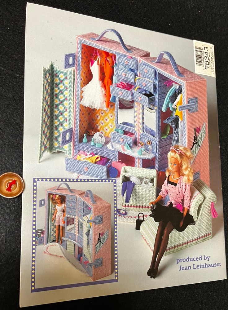 Plastic Canvas - 3 Booklets with Great Patterns - Nice Variety and Condition