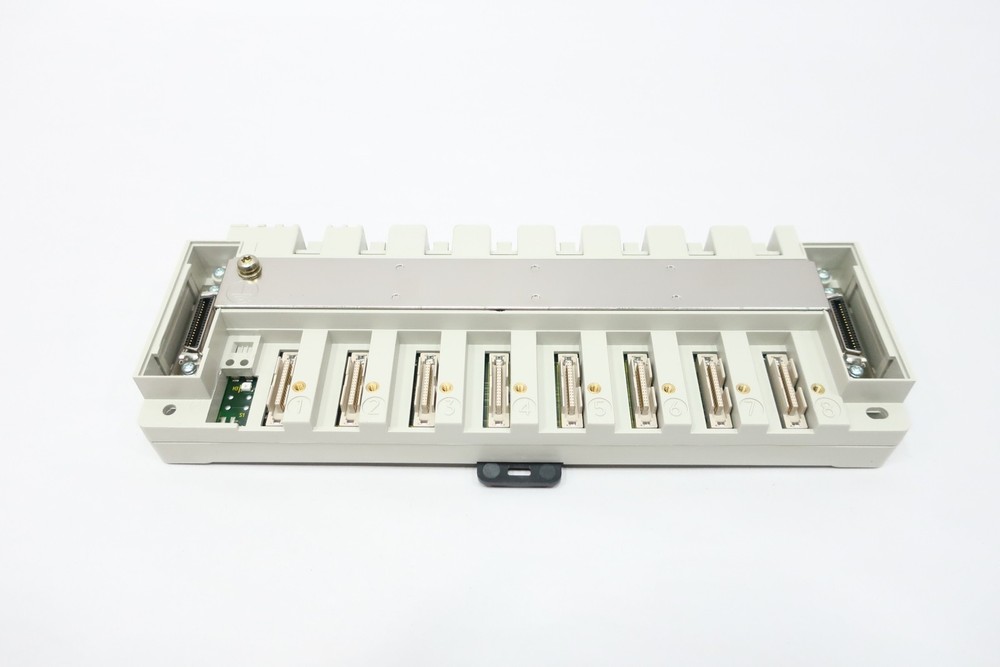 Siemens 6FC5211-0AA00-0AA0 Chassis Module