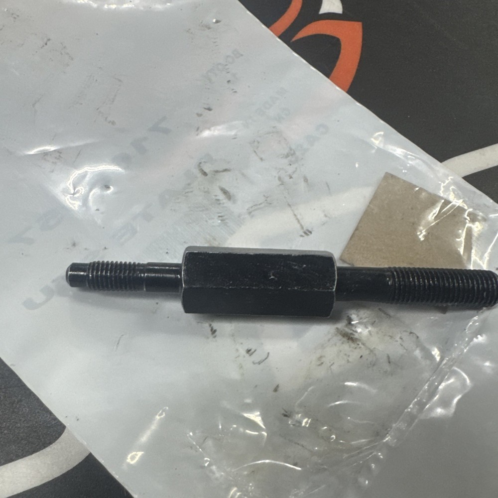 Bobcat Wiper Stud 7251267