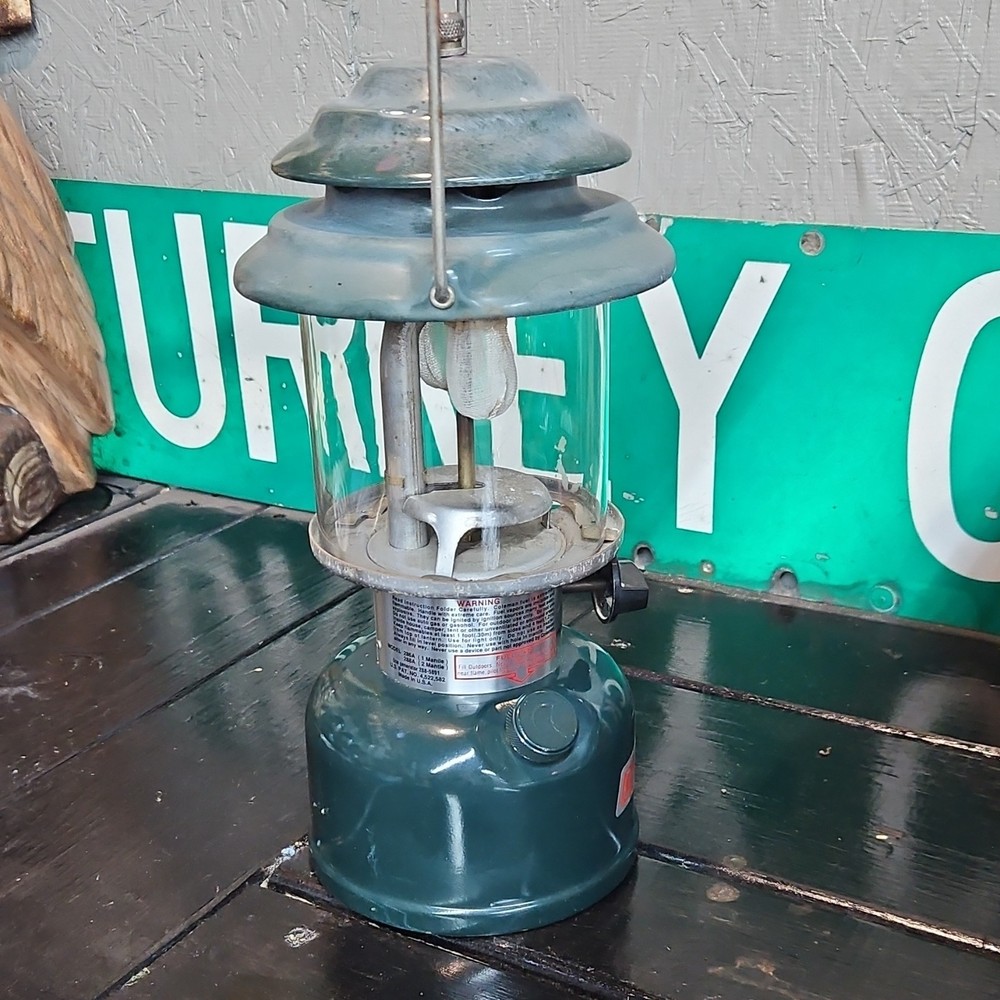 Coleman Adjustable Two Mantle Lantern