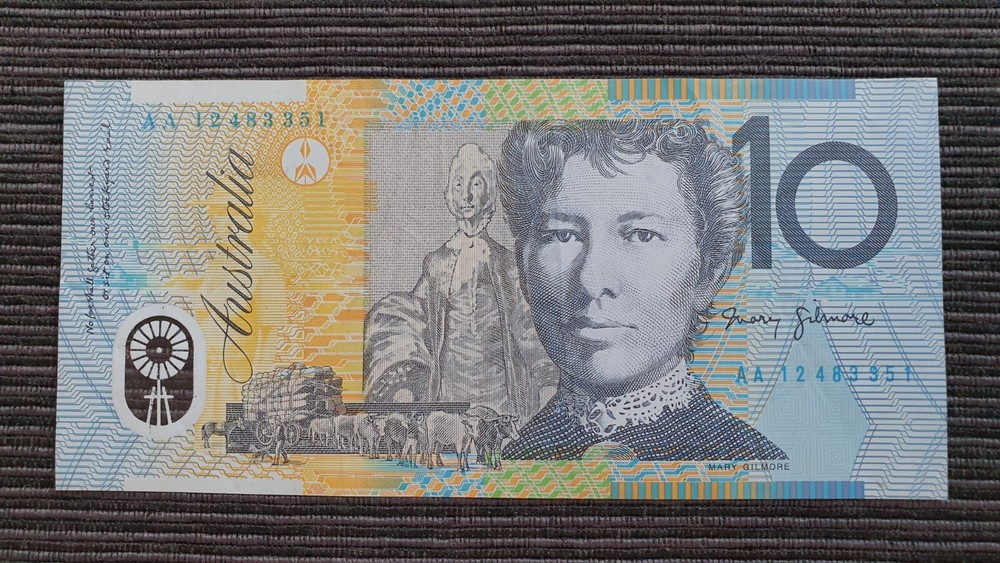 AUSTRALIA $10 2012 FIRST PREFIX Polymer Banknote AA12 483351