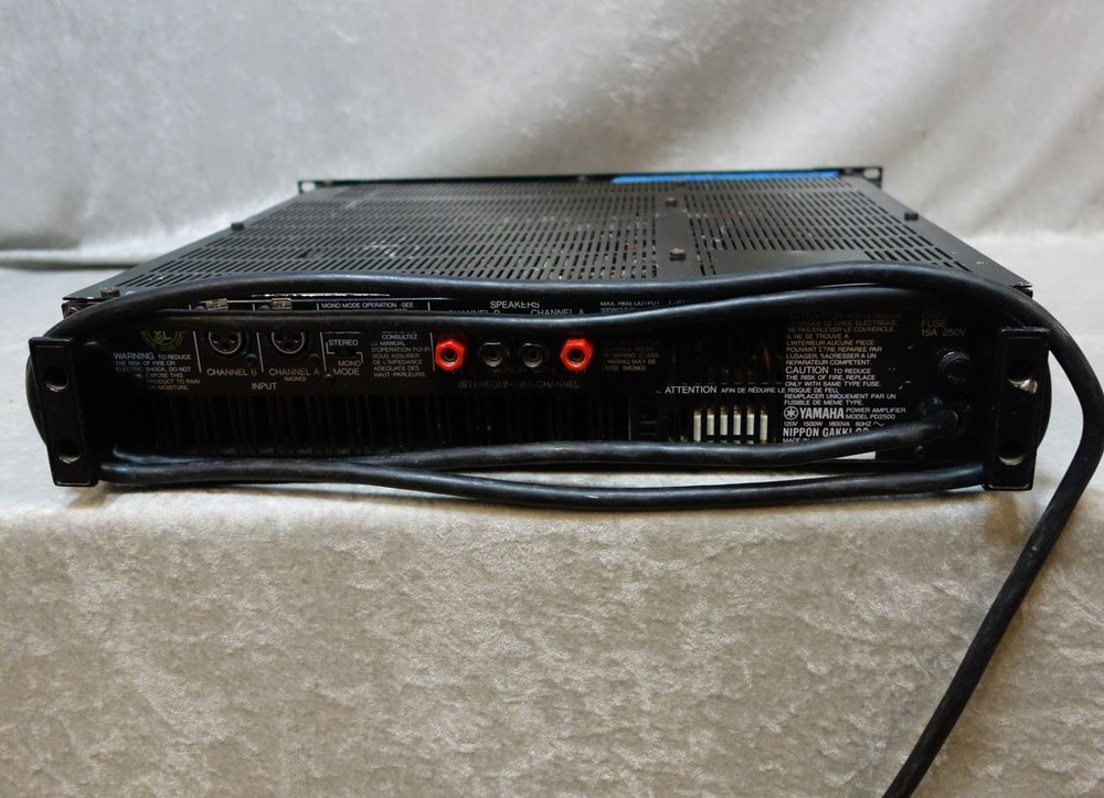 Yamaha PD2500 power amp (B)