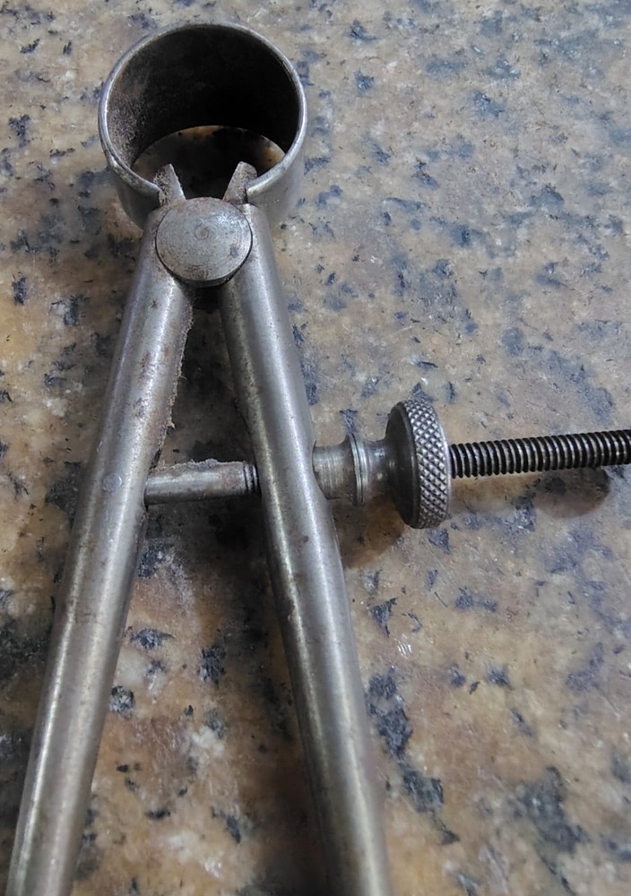 🗽 VINTAGE 4" ID CALIPER
