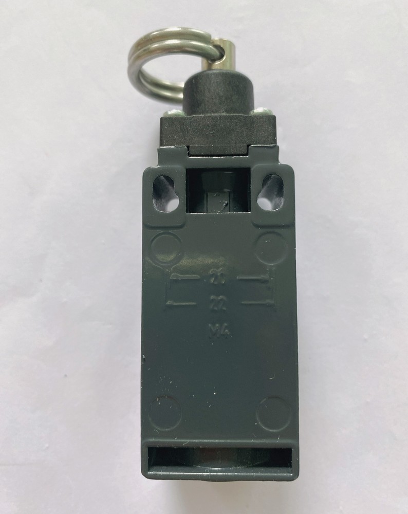 1pcs Pizzato Microswitch Safety Limit Switch FM 676