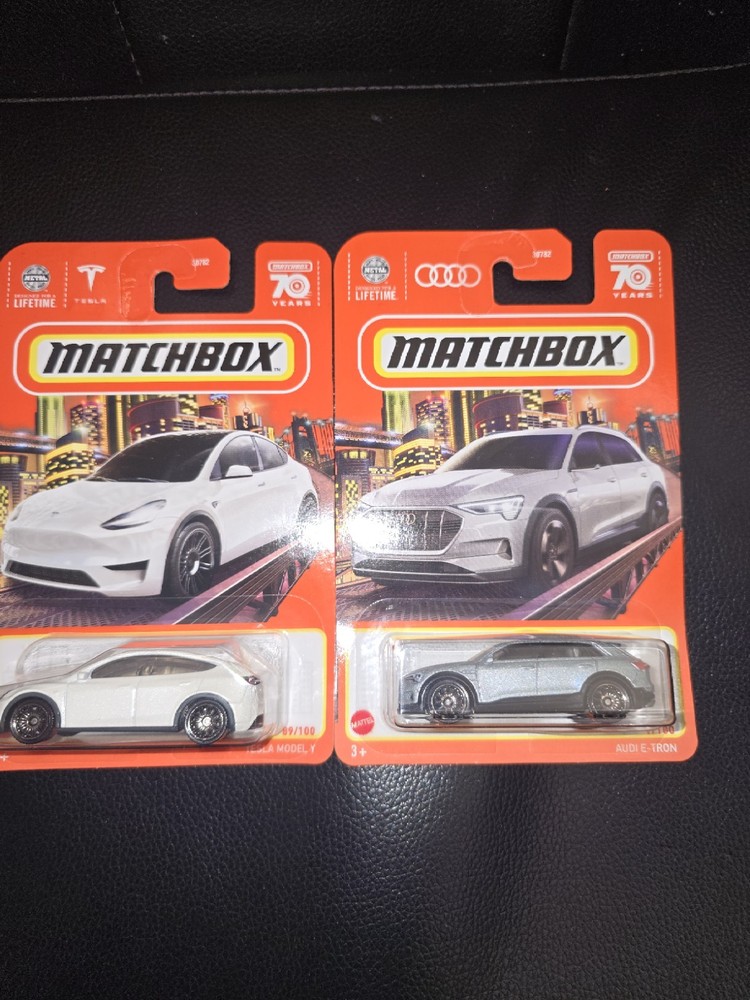 Matchbox 2024 Audi E-Tron & Tesla Model Y