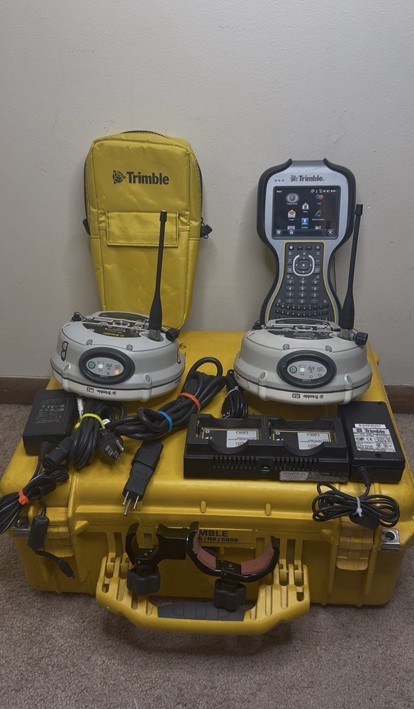 Trimble R8 Model 2GPS Base Rover RTK System 450-470MHz / Trimble TSC3 Controller