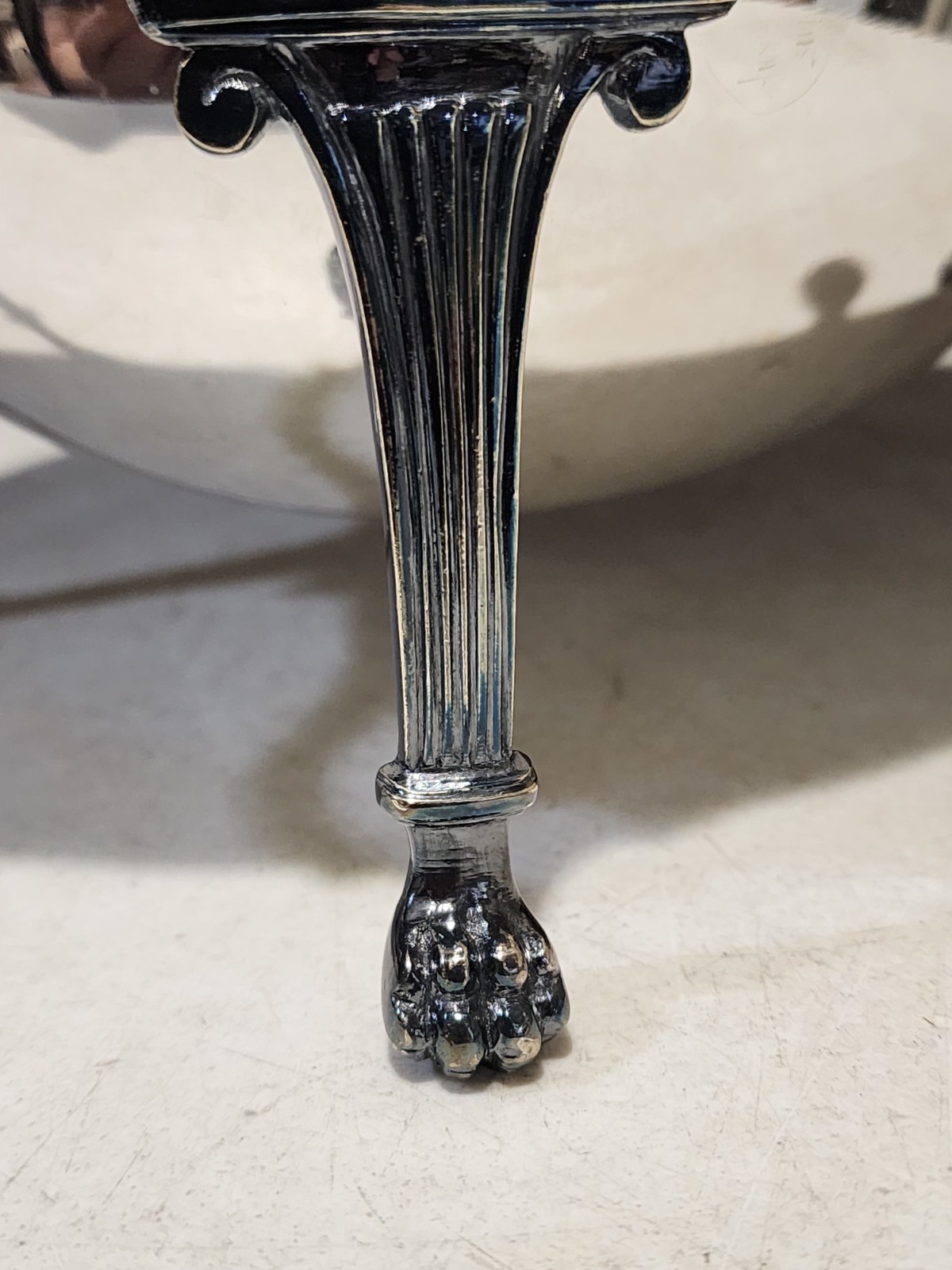 Reed & Barton 4142 Silverplate Roll Top Buffet Server Dome Dish Paw Foot