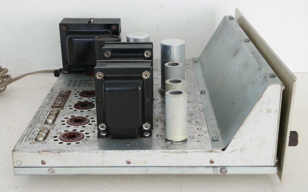 Fisher X-100-B Stereo Master Control Amplifier ( B )