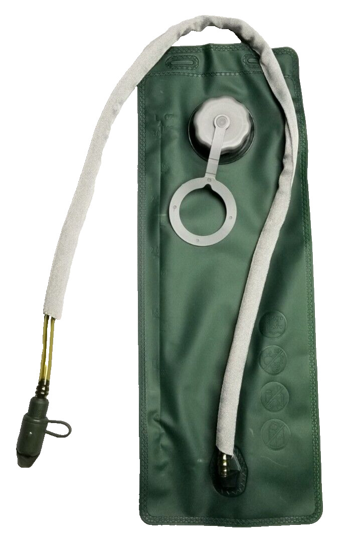 USGI ACU DIGITAL MOLLE 3L/100oz Hydration System Carrier Pack w/ New Bladder