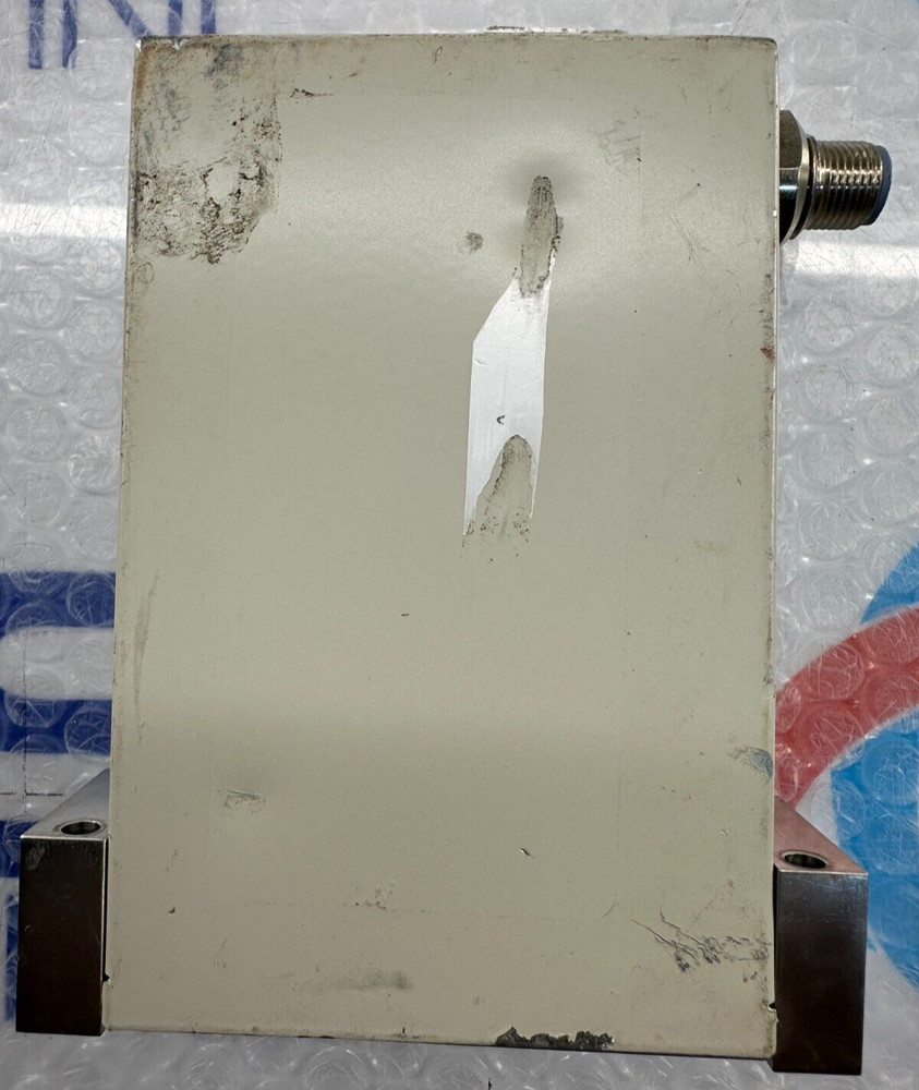 MASS FLOW CONTROLLER