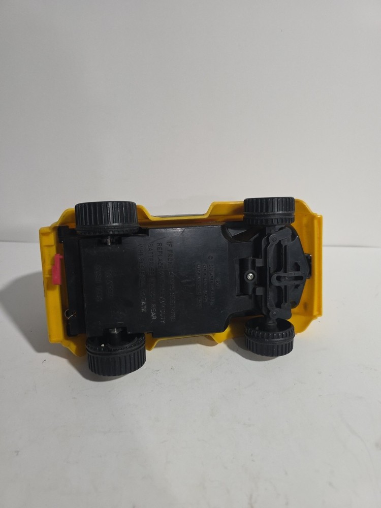 Vintage 1978 Scharper Max Machine Remote Control Van 8” long no controller