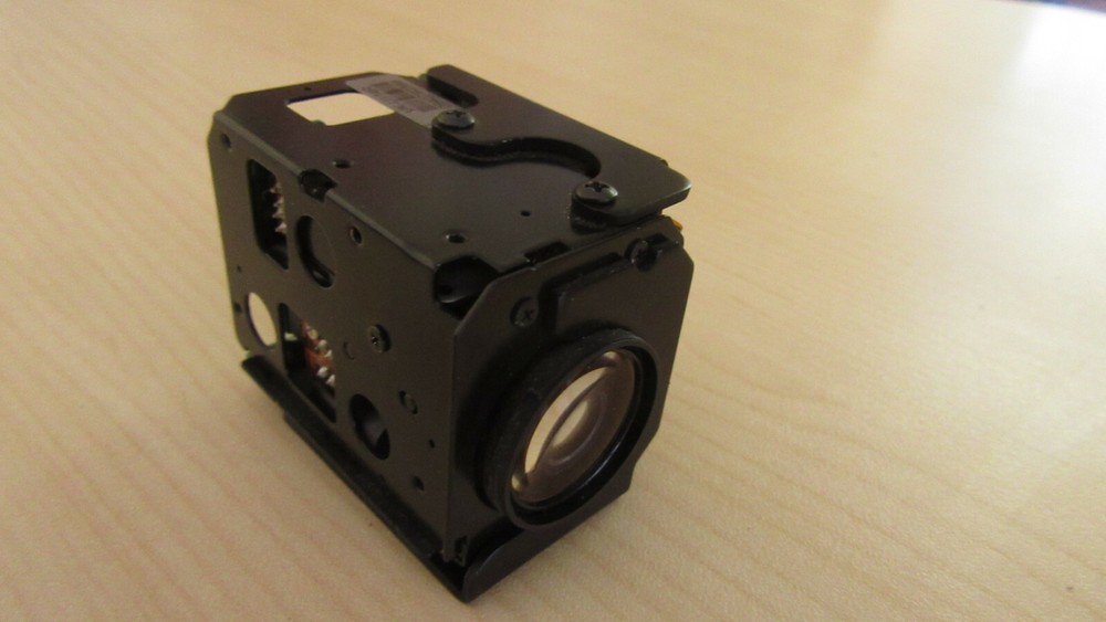 HITACHI VK-U114R COMPACT CHASIS CCD CAMERA