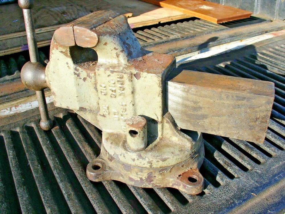 ROCK ISLAND VISE #73