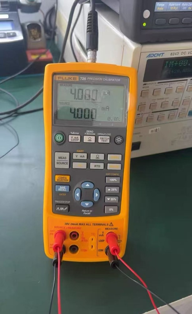 Fluke 726 Precision Multifunction Process Calibrator
