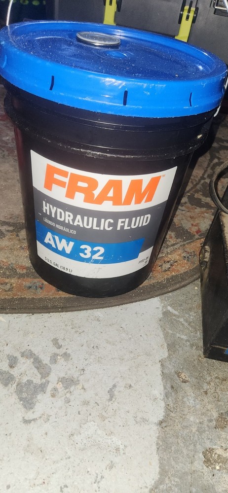 FRAM AW32 Hydraulic Fluid: 5 Gallon