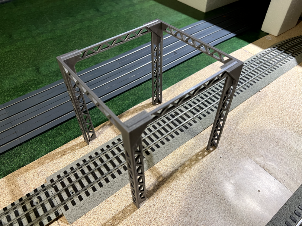 O Scale Four Sided Wide Trestle Platform for Elevated Train or Subway