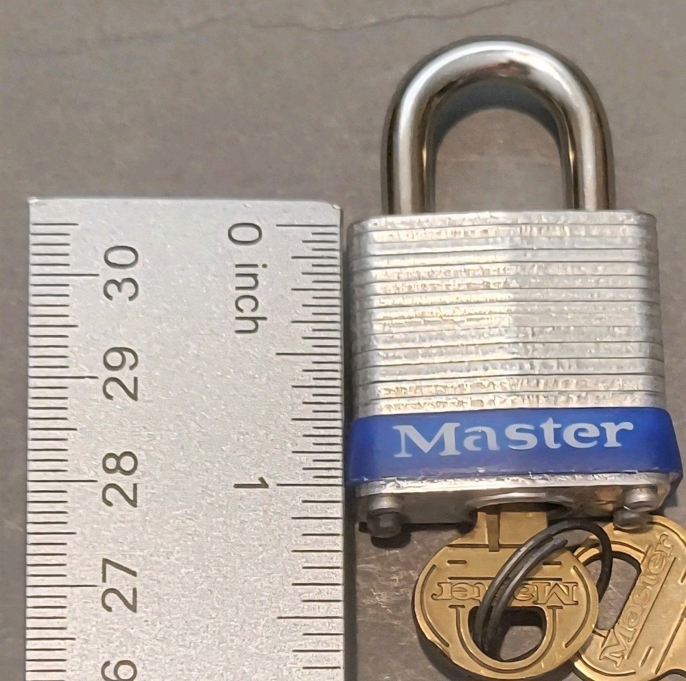 Master Lock 7 Keyed Alike 2 Standard Shackle Rectangular Steel Padlocks
