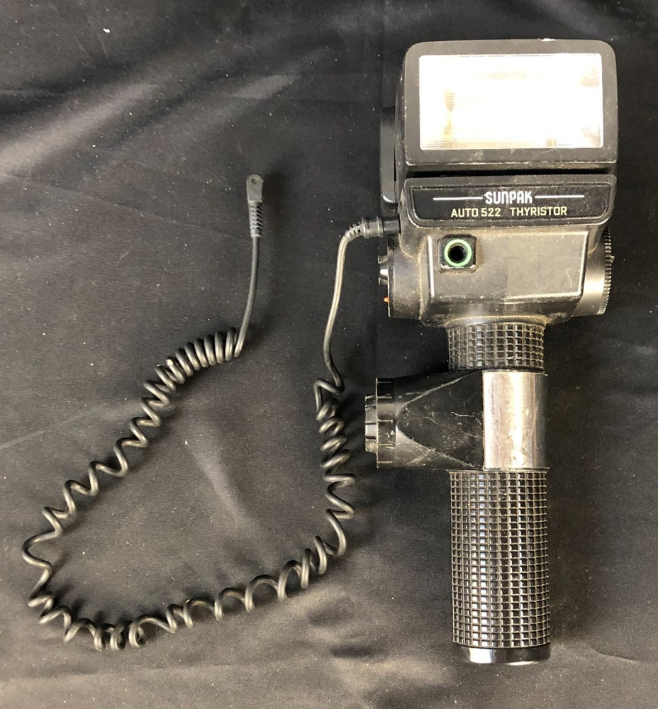 Sunpak Auto 522 Thyristor Camera Flash with Cable